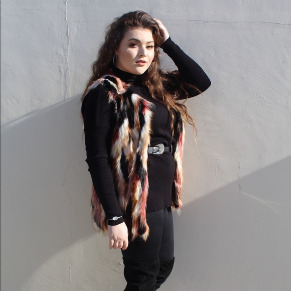 Romeo and Juliet Couture Multi Color Fur Vest - Picture 3 of 4